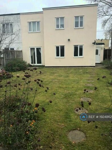 1 Bedroom Flat To Rent In Clockhouse Way, Braintree, CM7