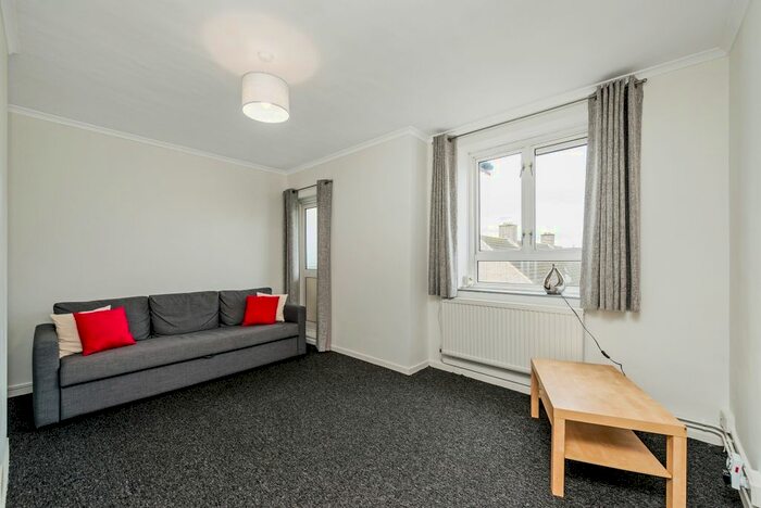 2 Bedroom Flat To Rent In Dorman Way, London, NW8