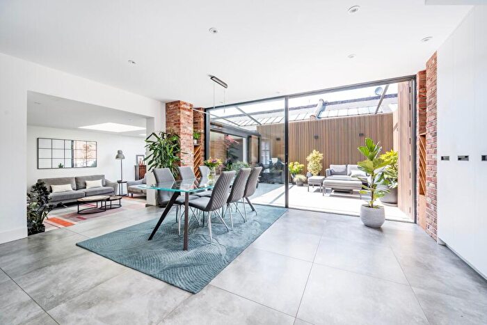 3 Bedroom House To Rent In Fairfax Place, South Hampstead, NW6