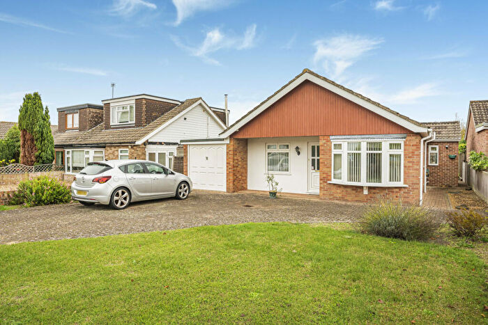 3 Bedroom Detached Bungalow For Sale In Crafts End, Chilton, OX11
