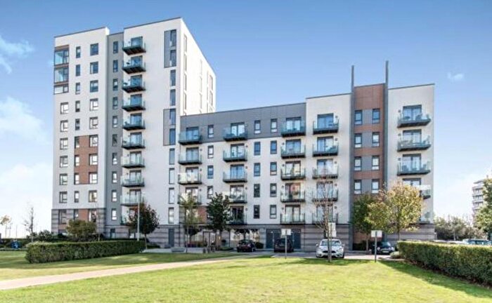 3 Bedroom Flat To Rent In Pearl Lane, Gillingham, ME7