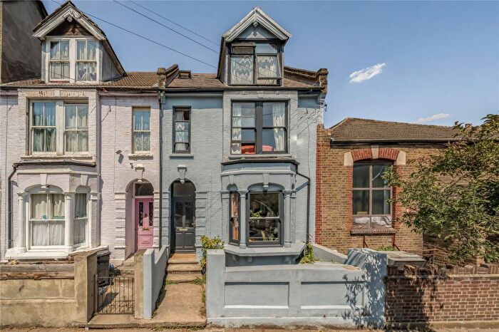 3 Bedroom Terraced House For Sale In Blurton Road, Homerton, London, E5