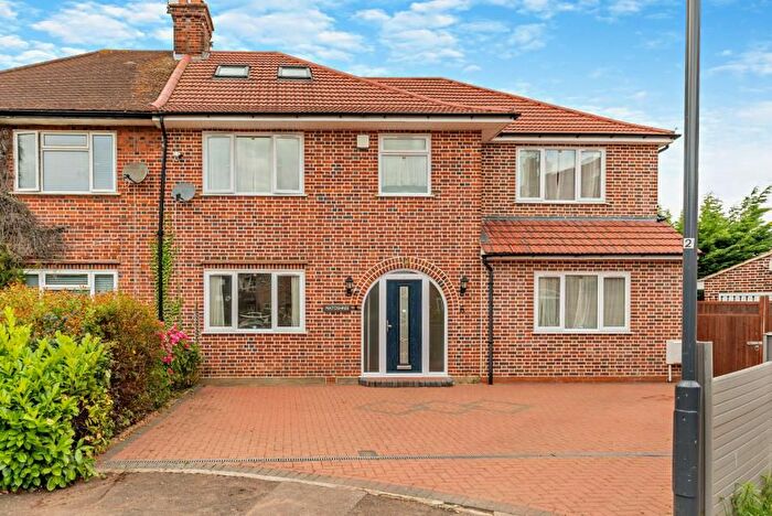 5 Bedroom Semi-Detached House To Rent In Frobisher Close, Pinner, HA5