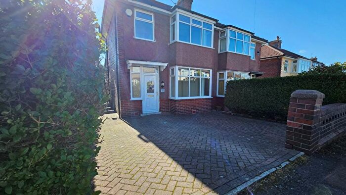 3 Bedroom Semi-Detached House For Sale In Longworth Road, Horwich, BL6