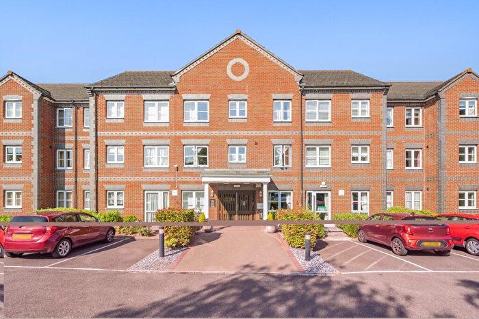 1 Bedroom Flat To Rent In Marvels Lane London, SE12