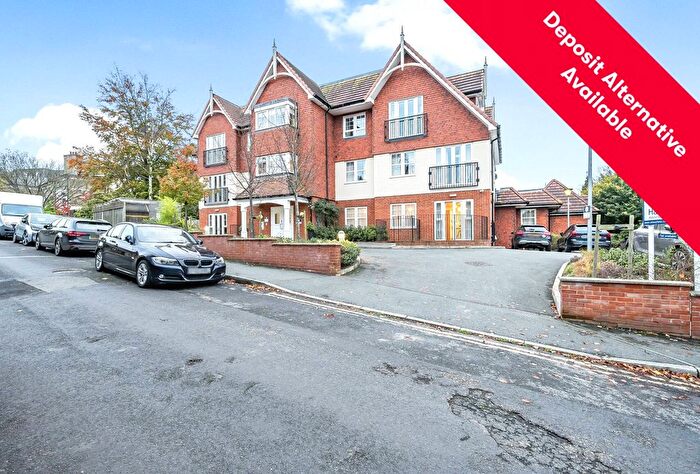 2 Bedroom Flat To Rent In Culverden Park Road, Tunbridge Wells, Kent, TN4