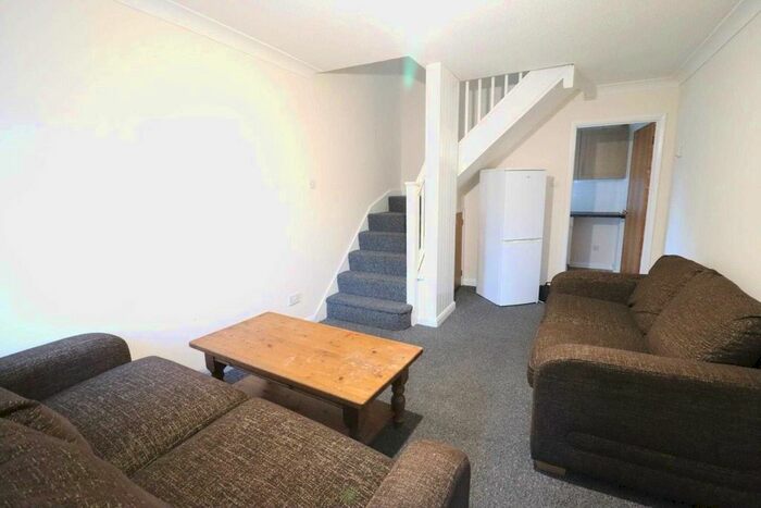 1 Bedroom Property To Rent In Smewin Court, High Wycombe, HP11