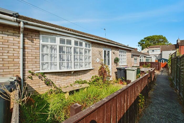 2 Bedroom Terraced Bungalow For Sale In Langton Court, Skegness, PE25