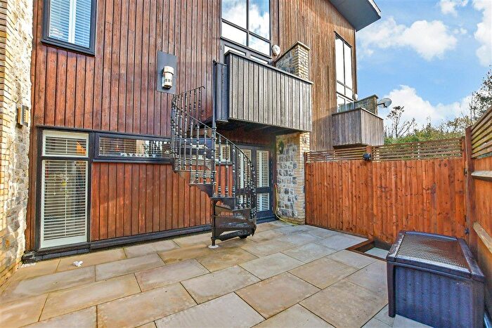 3 Bedroom Town House For Sale In Sandling Lane, Penenden Heath, Maidstone, Kent, ME14