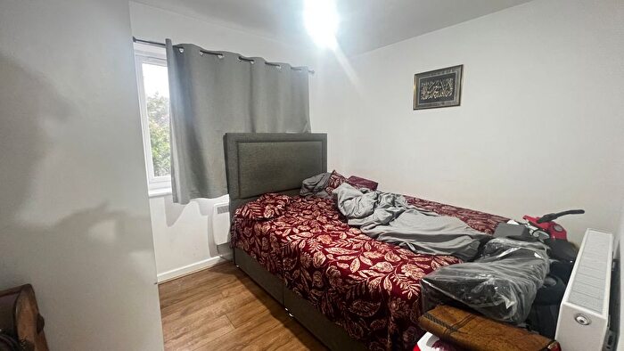1 Bedroom Flat For Sale In Marsh Road, Luton, LU3