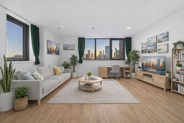 2 Bedroom Apartment To Rent In East India Dock Road, London, E14