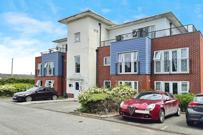 2 Bedroom Flat To Rent In Alexander Square, SO50