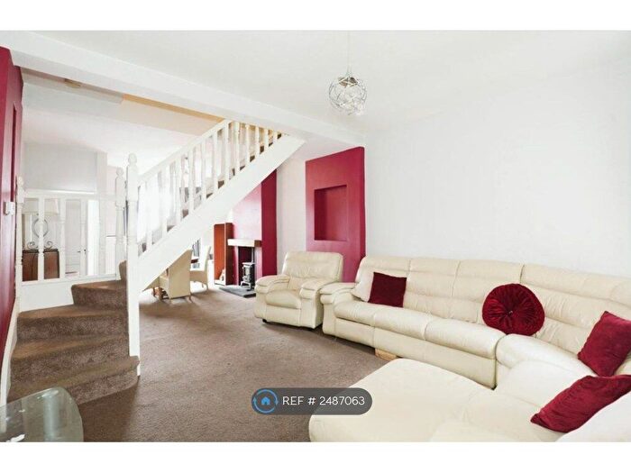 3 Bedroom Terraced House To Rent In Liddle Street, Stoke-On-Trent, ST4