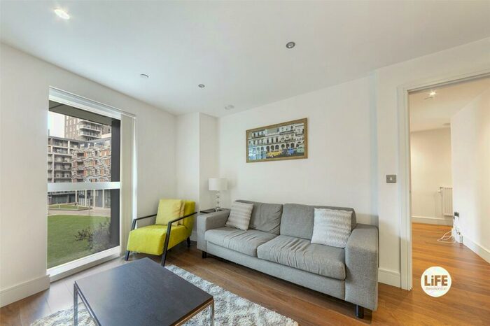 2 Bedroom Apartment To Rent In Duckman Tower, Lincoln Plaza, Canary Wharf, London, E14