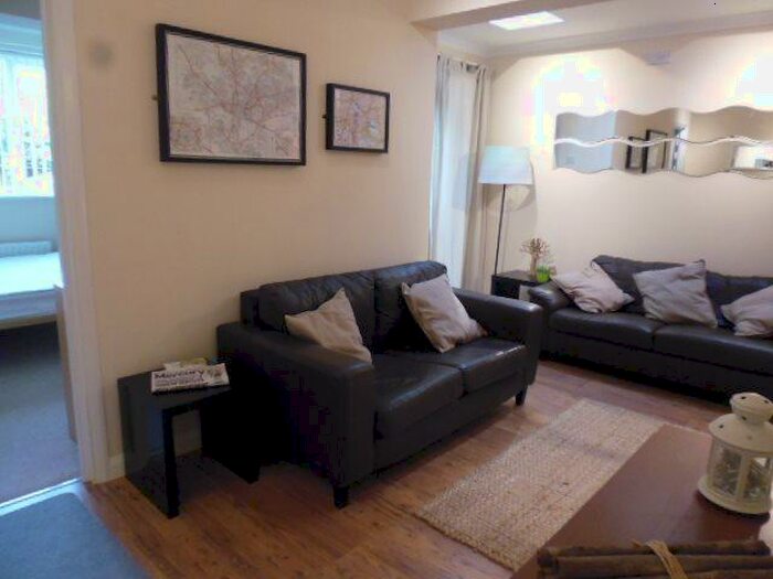 5 Bedroom Terraced House To Rent In Delapre Crescent, Northampton, NN4