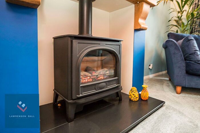 4 Bedroom Detached House For Sale In Springbourne, Frodsham, WA6