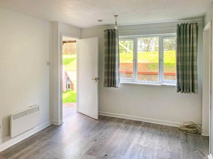 1 Bedroom Flat For Sale In Imberwood Close, Warminster, BA12