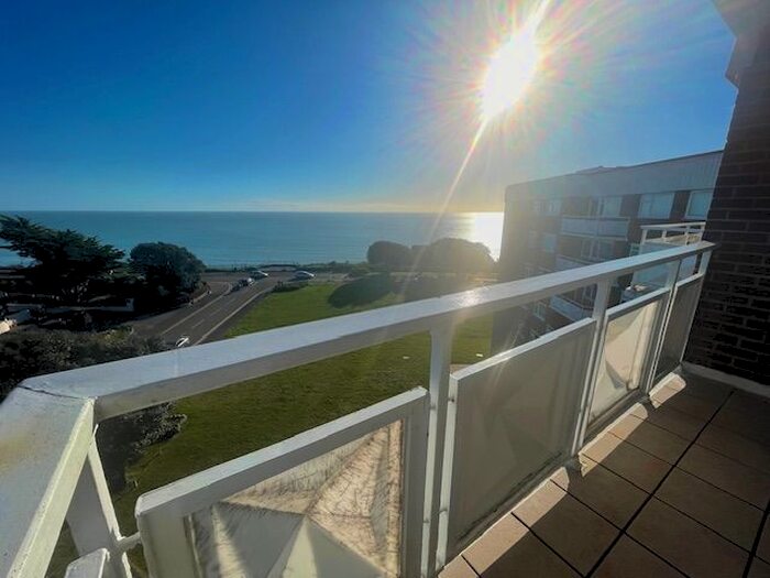2 Bedroom Flat To Rent In Grove Road, Bournemouth, BH1