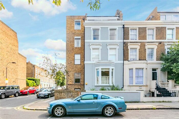 2 Bedroom Flat To Rent In Moore Park Road, Fulham, SW6