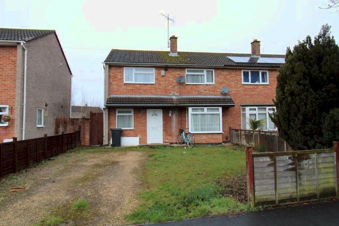 3 Bedroom Property To Rent In Shaftesbury Avenue, Swindon, SN3