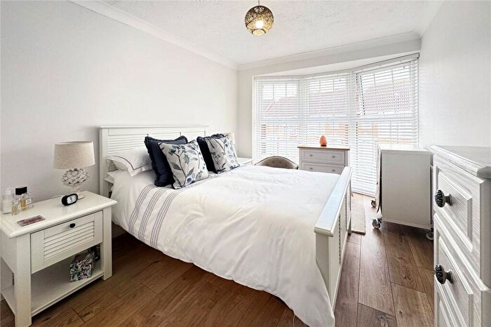 3 Bedroom End Of Terrace House For Sale In Briar Close, Angmering, Littlehampton, West Sussex, BN16
