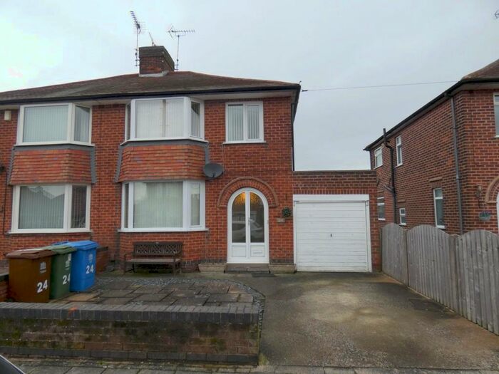 3 Bedroom Semi-Detached House To Rent In Millersdale Avenue, Mansfield, NG18