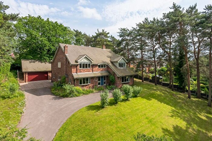 4 Bedroom Detached House For Sale In Giantswood Lane, Hulme Walfield, CW12