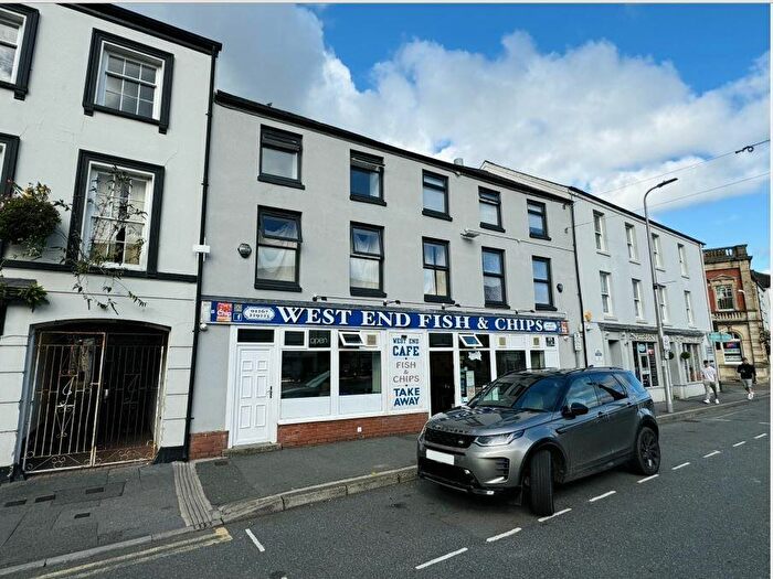1 Bedroom Flat To Rent In Lammas Street, Carmarthen, SA31