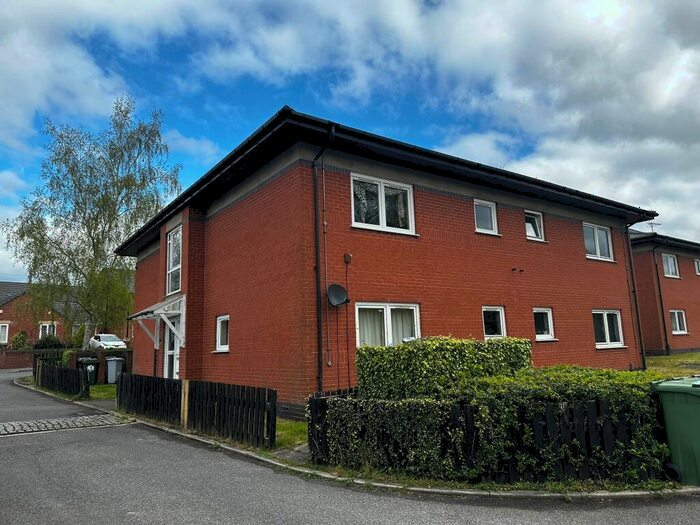 Studio To Rent In Vicars Court, Clipstone, NG21
