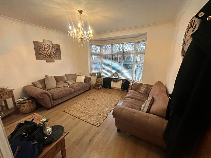 3 Bedroom Semi Detached House For Sale In Northfield Road, Peterborough, PE1