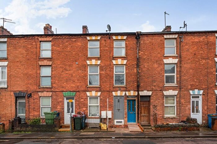 1 Bedroom Flat To Rent In Banbury, Oxfordshire, OX16