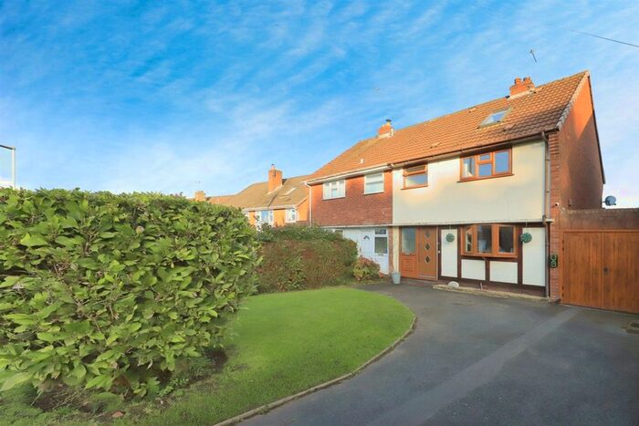 4 Bedroom Semi-Detached House For Sale In Windsor Gardens, Castlecroft, Wolverhampton, WV3