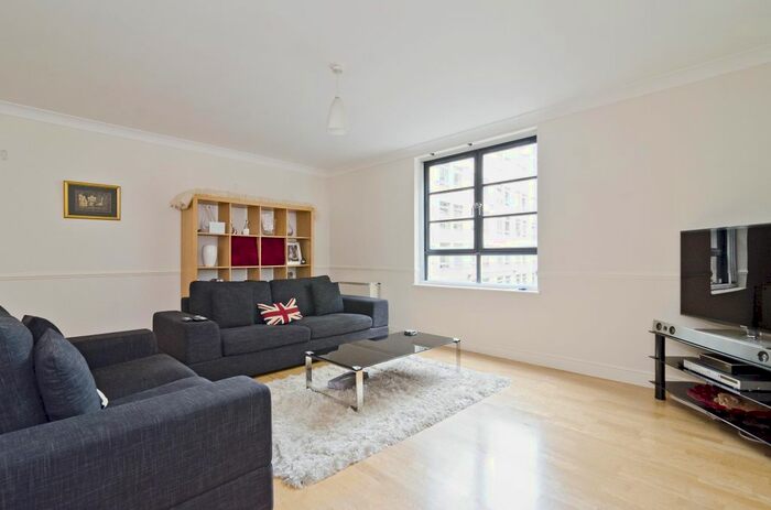 1 Bedroom Flat To Rent In Curlew Street, London, SE1