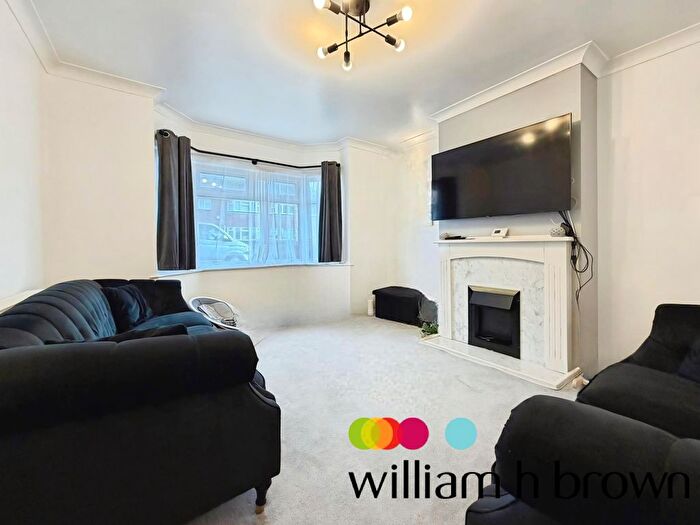 3 Bedroom Semi-Detached House To Rent In Hazelton Road, Colchester, CO4