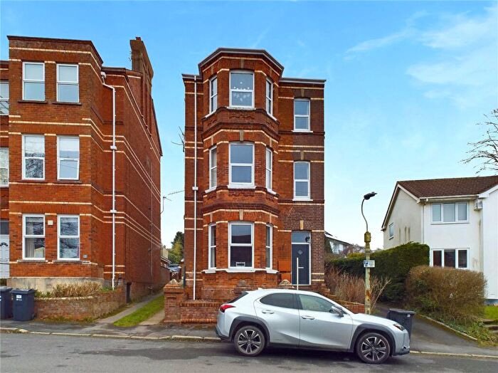 2 Bedroom Apartment For Sale In Sylvan Road, Exeter, Devon, EX4