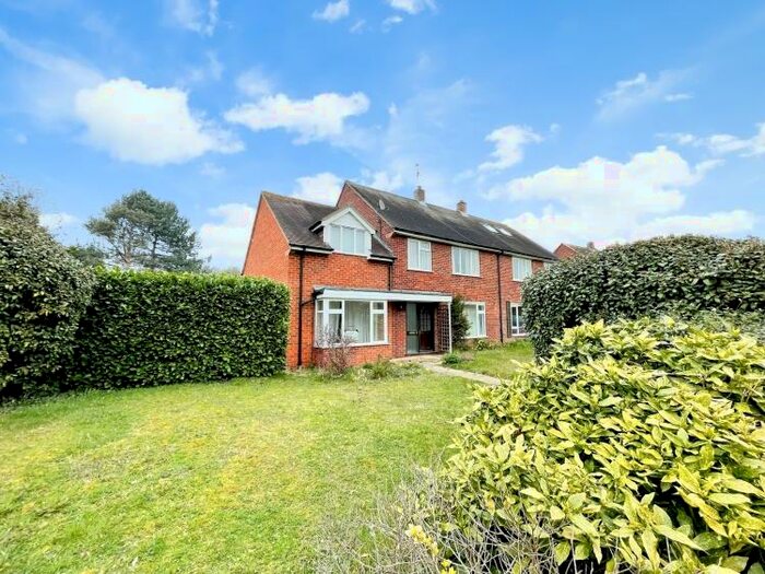 4 Bedroom Semi-Detached House To Rent In Clifton Hampden, OX14