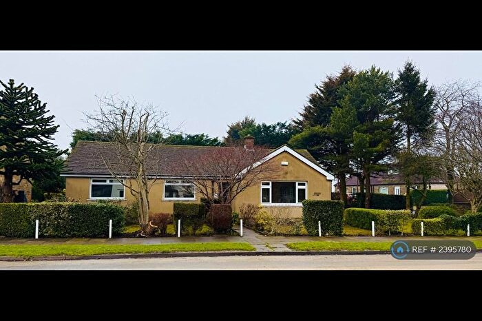 3 Bedroom Bungalow To Rent In Rooley Crescent, Bradford, BD6