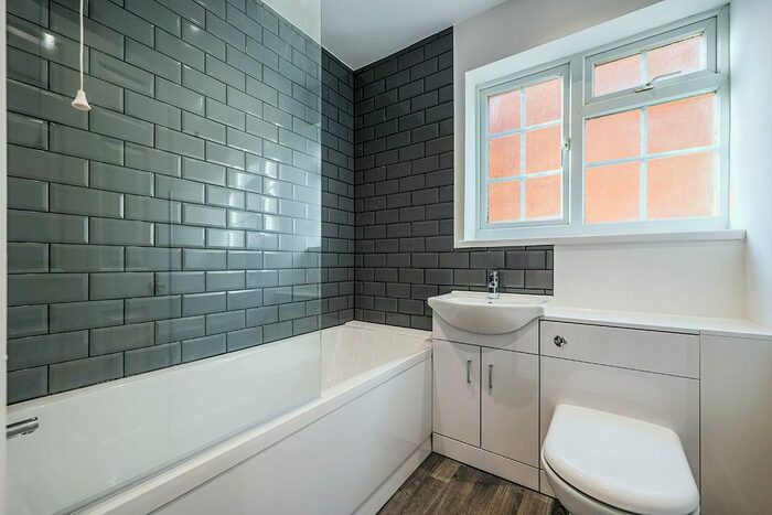 4 Bedroom Detached House To Rent In Anvil Close, Waterlooville, Hampshire, PO7