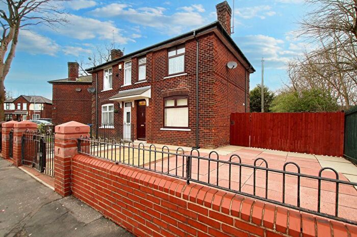 2 Bedroom Semi-Detached House To Rent In Rooley Moor Road, Rochdale, OL12