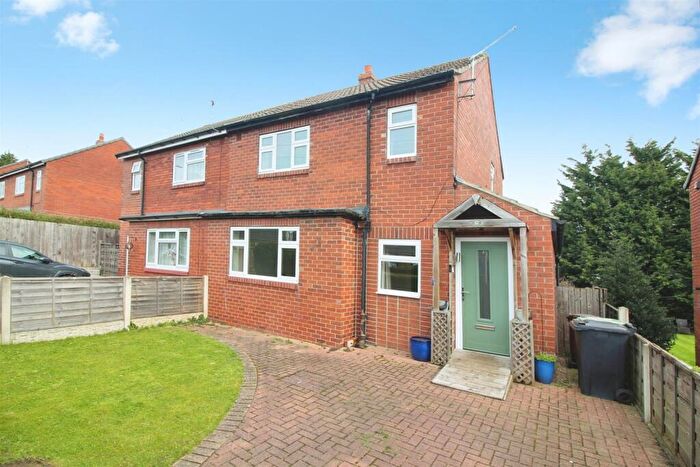 2 Bedroom Semi Detached House For Sale In Cornwall Crescent, Rothwell, Leeds, LS26