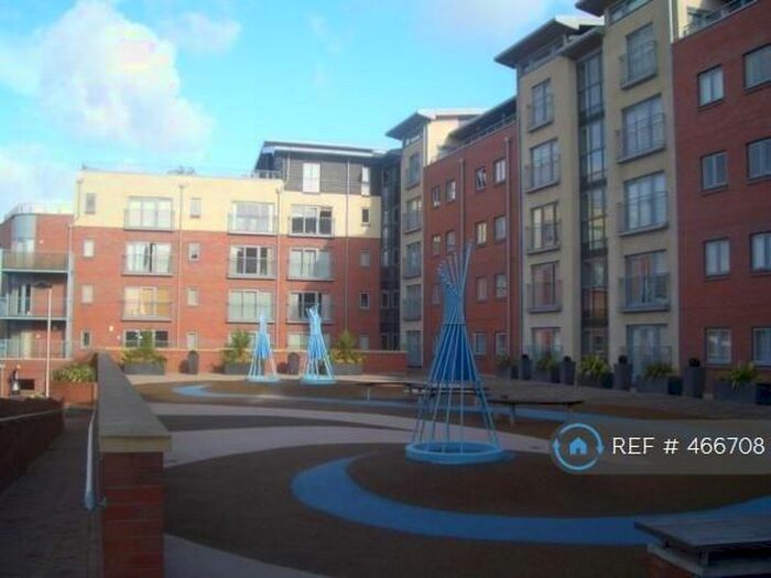 2 Bedroom Flat To Rent In Queens Street, Chester, CH1