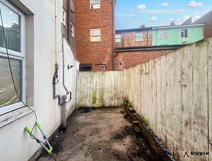 1 Bedroom Flat For Sale In Coltman Street, Hull, HU3