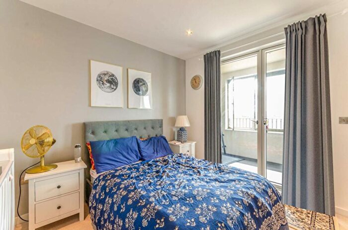 2 Bedroom Flat To Rent In Baillie Apartments, Gallions Reach, London, E16