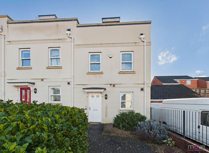 3 Bedroom End Of Terrace House For Sale In Clearwell Gardens, Cheltenham, GL52