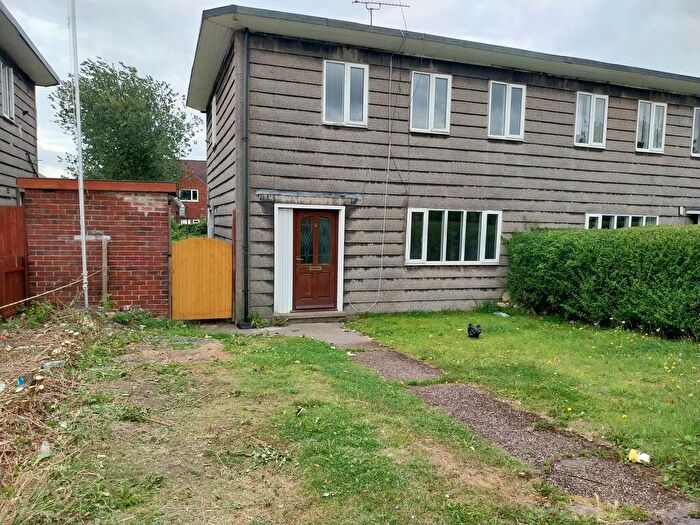 3 Bedroom Semi-Detached House To Rent In Greenland Avenue South, Maltby, S66