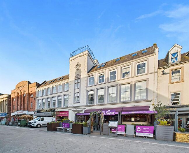 3 Bedroom Flat For Sale In Flat Beaumont House, St John's Place, Perth, PH1