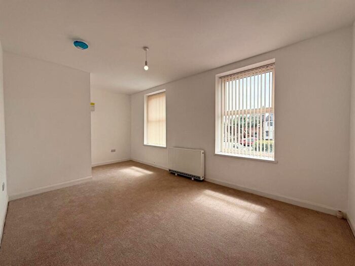 2 Bedroom Apartment To Rent In Halesowen Road, Halesowen, B62