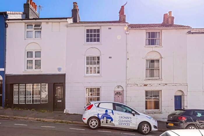 3 Bedroom Terraced House For Sale In Spring Street, Brighton, BN1