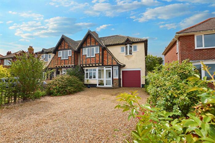 5 Bedroom Semi-Detached House For Sale In Cromer Road, West Runton, Cromer, NR27