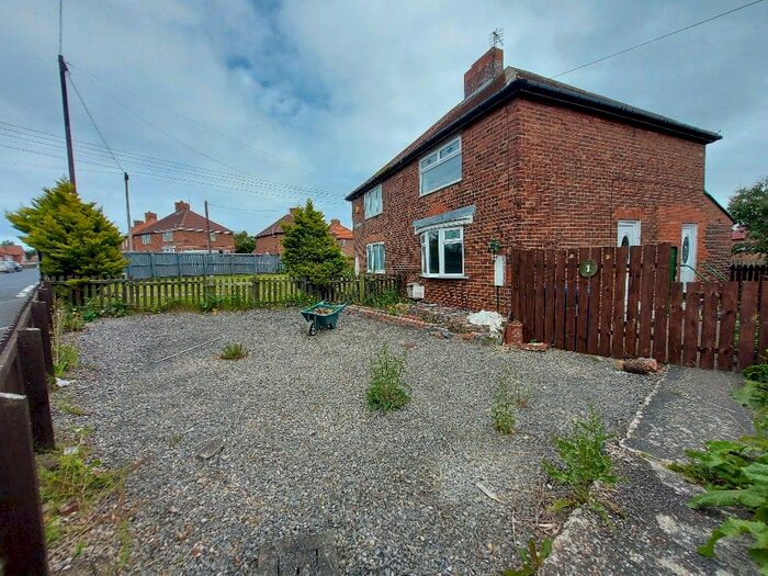 2 Bedroom Semi-Detached House To Rent In West Crescent, Peterlee, SR8